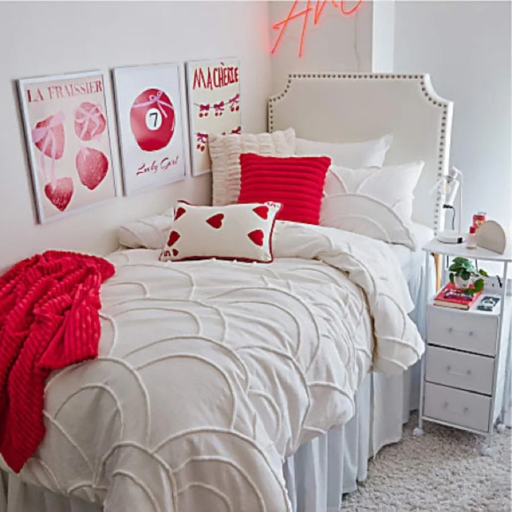 Dormify Andie Arched Tufted Comforter & Sham Set Size Twin / Twin XL